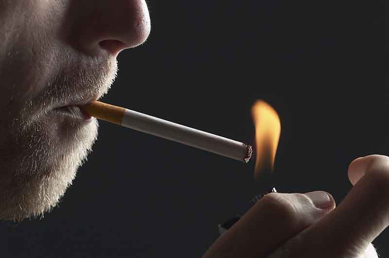 Dpendance  la nicotine ou  la cigarette ? | Thierry Souccar ditions